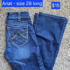 Ariat jeans size 28 L